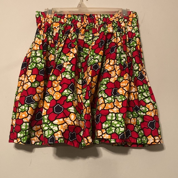 Grass-Fields bright colored floral skirt, pockets, elastic waist sz. 10 - Picture 3 of 6